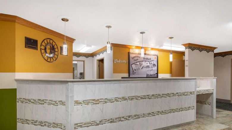 <b>Super 8 Bedford Lobby</b>. Images powered by <a href="https://iceportal.shijigroup.com/" title="IcePortal" target="_blank">IcePortal</a>.