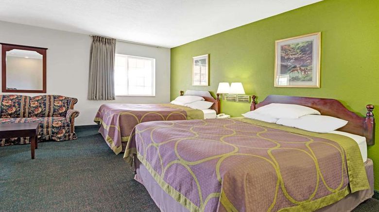 <b>Super 8 De Soto Suite</b>. Images powered by <a href="https://iceportal.shijigroup.com/" title="IcePortal" target="_blank">IcePortal</a>.