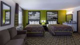 Super 8 De Soto Suite