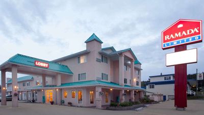 Ramada by Wyndham 100 Mile House