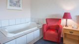 <b>Ramada by Wyndham 100 Mile House Suite</b>. Images powered by <a href="https://iceportal.shijigroup.com/" title="IcePortal" target="_blank">IcePortal</a>.