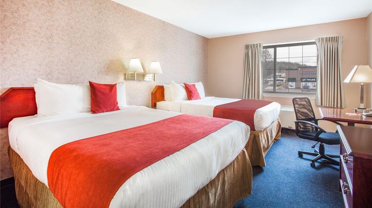 Ramada by Wyndham 100 Mile House Suite