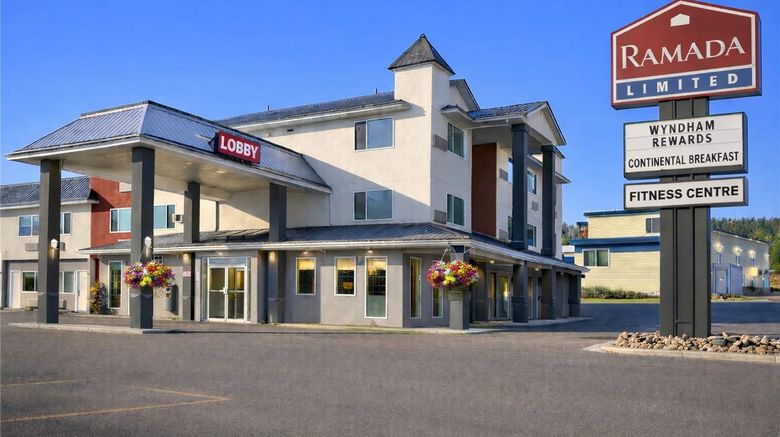<b>Ramada by Wyndham 100 Mile House Exterior</b>. Images powered by <a href="https://iceportal.shijigroup.com/" title="IcePortal" target="_blank">IcePortal</a>.