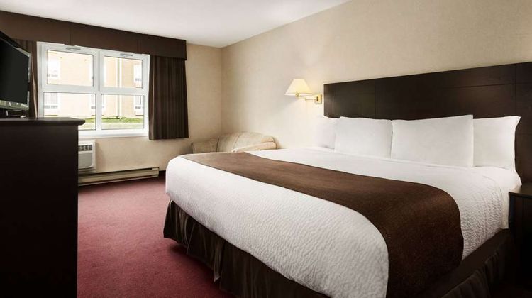 Days Inn Trois-Rivieres Room