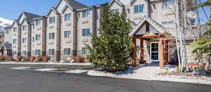 Ramada Limited Frisco Exterior