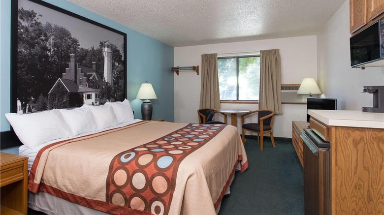 <b>Super 8 Houghton Lake Room</b>. Images powered by <a href="https://iceportal.shijigroup.com/" title="IcePortal" target="_blank">IcePortal</a>.