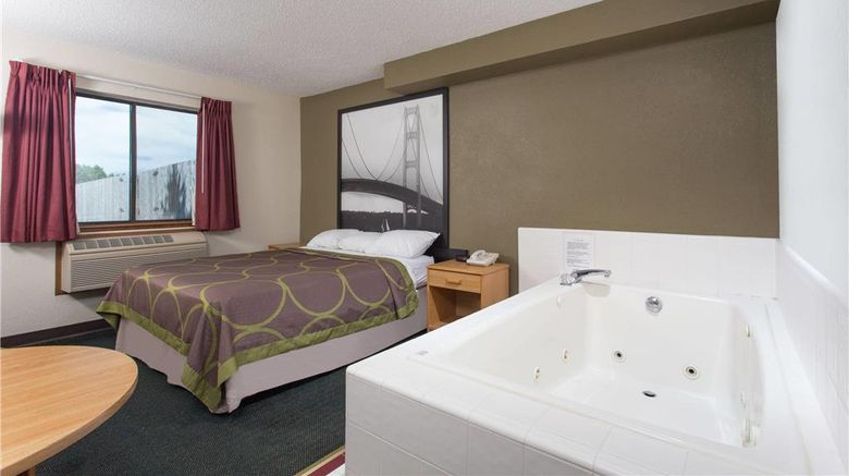 <b>Super 8 Houghton Lake Room</b>. Images powered by <a href="https://iceportal.shijigroup.com/" title="IcePortal" target="_blank">IcePortal</a>.