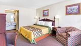 Super 8 Clarksville East Suite