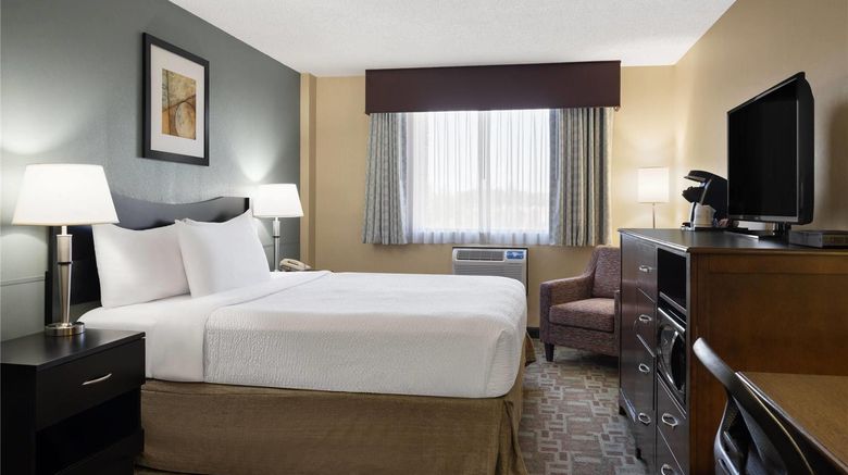 <b>Ramada Saskatoon Room</b>. Images powered by <a href="https://iceportal.shijigroup.com/" title="IcePortal" target="_blank">IcePortal</a>.