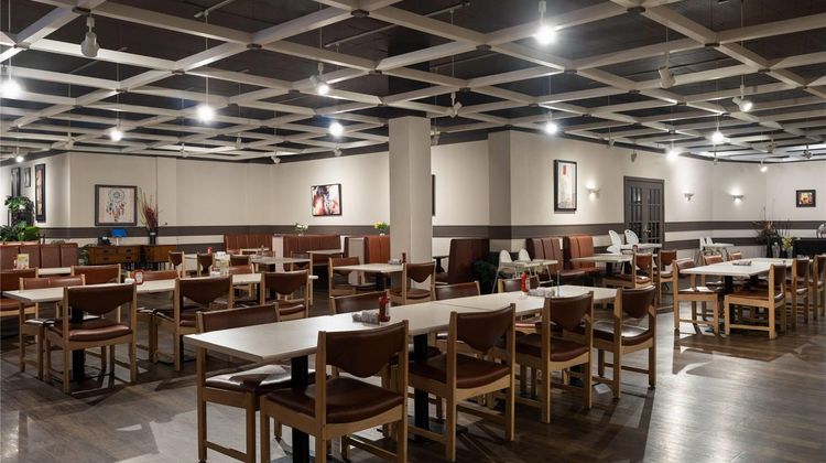 Ramada Saskatoon Restaurant