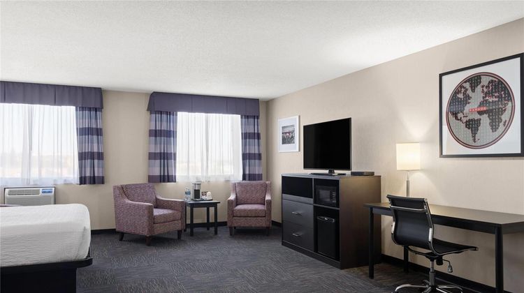 Ramada Saskatoon Suite
