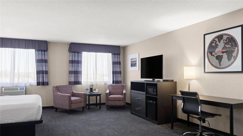 <b>Ramada Saskatoon Suite</b>. Images powered by <a href="https://iceportal.shijigroup.com/" title="IcePortal" target="_blank">IcePortal</a>.