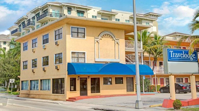 <b>Travelodge Fort Lauderdale Exterior</b>. Images powered by <a href="https://iceportal.shijigroup.com/" title="IcePortal" target="_blank">IcePortal</a>.