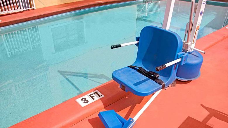 <b>Travelodge Fort Lauderdale Pool</b>. Images powered by <a href="https://iceportal.shijigroup.com/" title="IcePortal" target="_blank">IcePortal</a>.