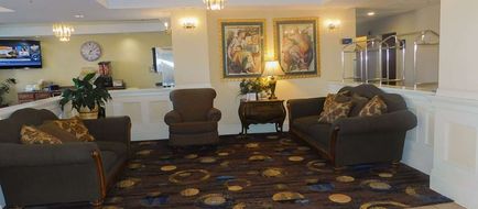 Days Inn & Suites Pocahontas Lobby