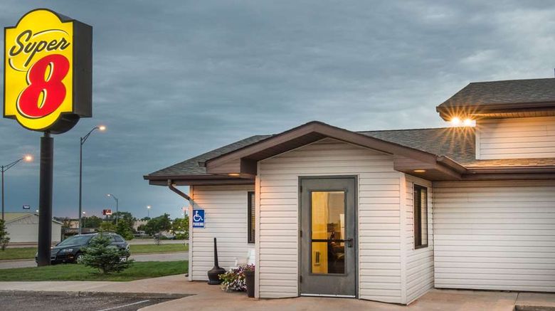 <b>Super 8 Jamestown Exterior</b>. Images powered by <a href="https://iceportal.shijigroup.com/" title="IcePortal" target="_blank">IcePortal</a>.
