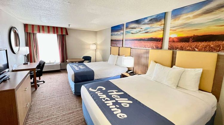 Days Inn Rayne Room