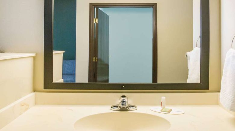 <b>Super 8 Port Arthur/Nederland Area Room</b>. Images powered by <a href="https://iceportal.shijigroup.com/" title="IcePortal" target="_blank">IcePortal</a>.