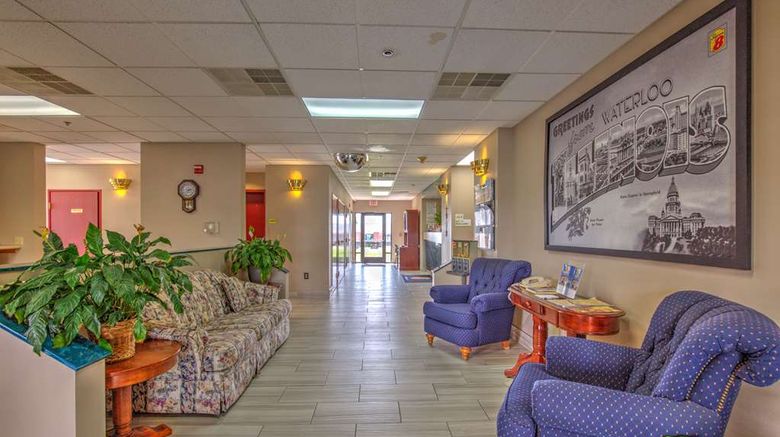 <b>Super 8 Waterloo Lobby</b>. Images powered by <a href="https://iceportal.shijigroup.com/" title="IcePortal" target="_blank">IcePortal</a>.