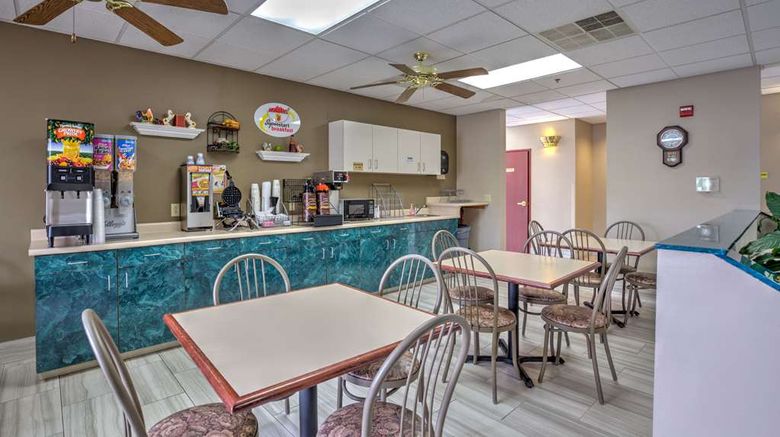 <b>Super 8 Waterloo Other</b>. Images powered by <a href="https://iceportal.shijigroup.com/" title="IcePortal" target="_blank">IcePortal</a>.