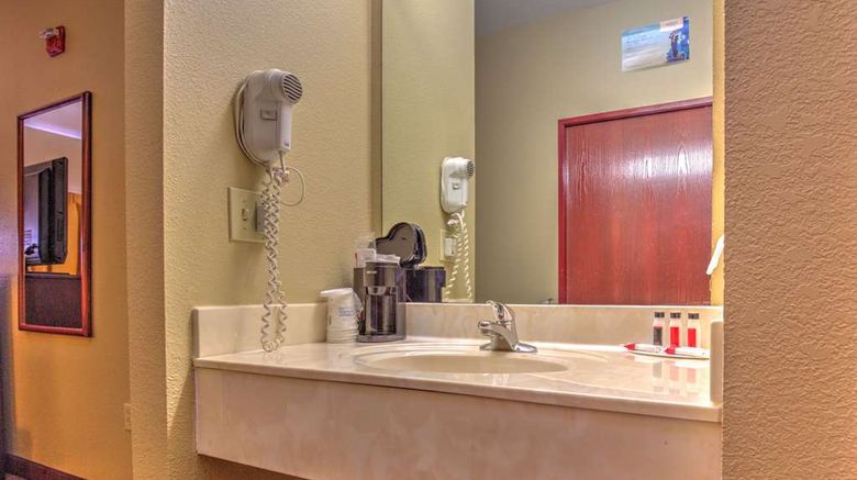 <b>Super 8 Waterloo Room</b>. Images powered by <a href="https://iceportal.shijigroup.com/" title="IcePortal" target="_blank">IcePortal</a>.