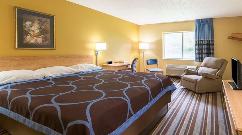 <b>Super 8 Medina Room</b>. Images powered by <a href="https://iceportal.shijigroup.com/" title="IcePortal" target="_blank">IcePortal</a>.