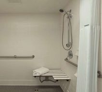 Travelodge Redding Room