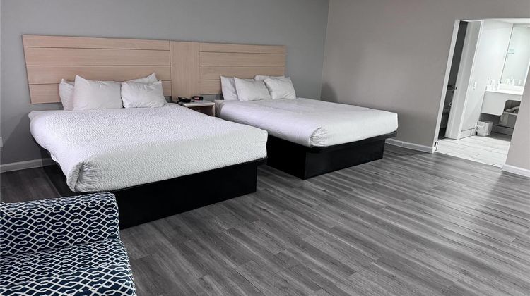 Travelodge Redding Room