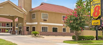 Super 8 Houston/Brookhollow NW Exterior