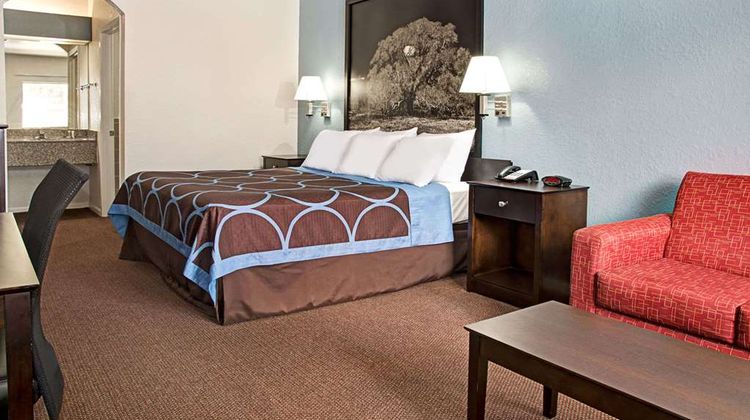 Super 8 Houston/Brookhollow NW Room