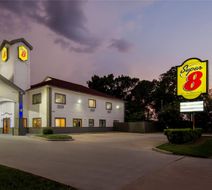 Super 8 Houston/Brookhollow NW Exterior