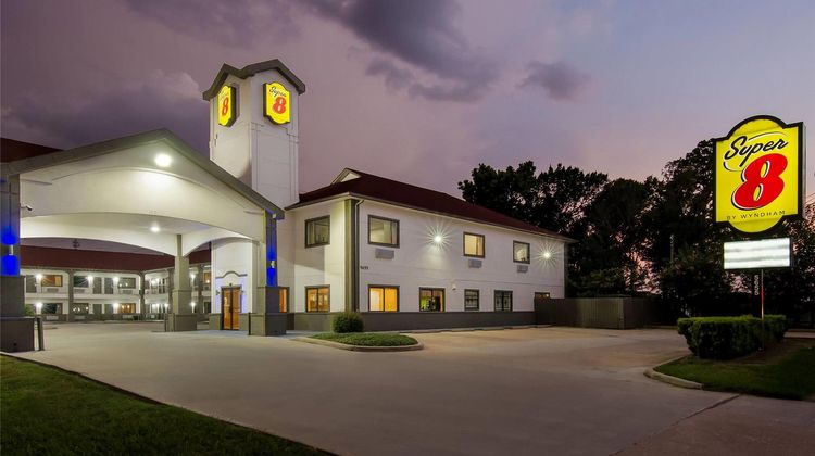 Super 8 Houston/Brookhollow NW Exterior