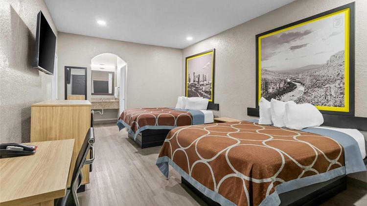 Super 8 Houston/Brookhollow NW Room