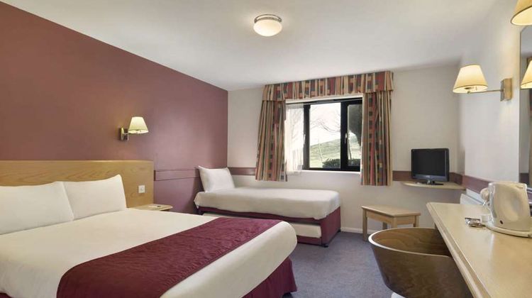 Days Inn Membury M4 Room