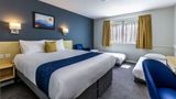 Days Inn Fleet M3 Room