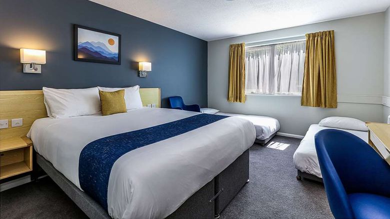 <b>Days Inn Fleet M3 Room</b>. Images powered by <a href="https://iceportal.shijigroup.com/" title="IcePortal" target="_blank">IcePortal</a>.