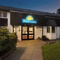 Days Inn Fleet M3