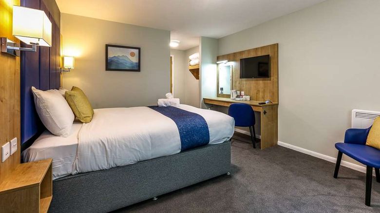 <b>Days Inn Warwick North M40 Room</b>. Images powered by <a href="https://iceportal.shijigroup.com/" title="IcePortal" target="_blank">IcePortal</a>.