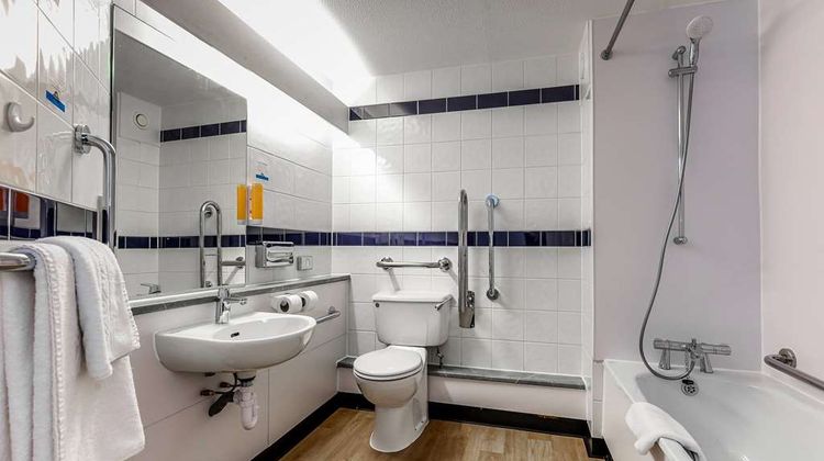Days Inn Warwick North M40 Room