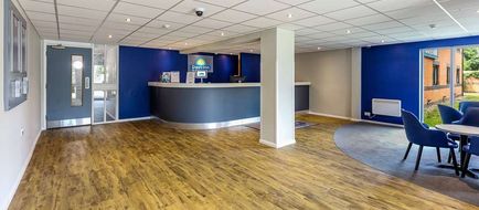 Days Inn Warwick North M40 Lobby