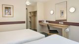 Days Inn Sheffield M1 Room