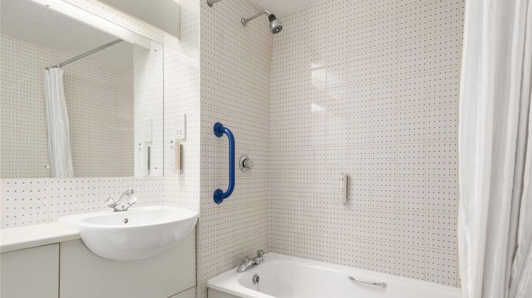 Days Inn Sheffield M1 Room