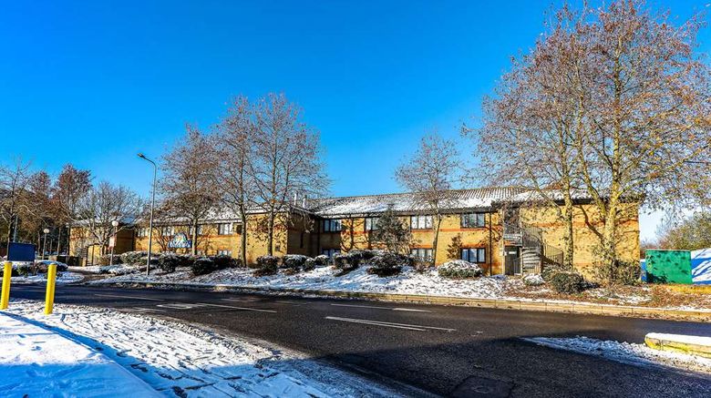 <b>Days Inn London Stansted Airport Exterior</b>. Images powered by <a href="https://iceportal.shijigroup.com/" title="IcePortal" target="_blank">IcePortal</a>.