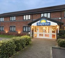 Days Inn Michaelwood M5 Exterior