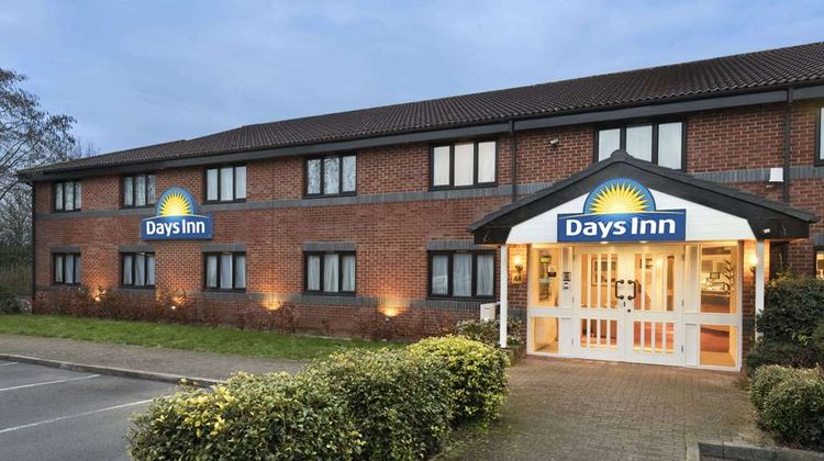 Days Inn Michaelwood M5 Exterior