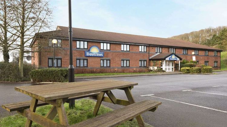 Days Inn Michaelwood M5 Exterior