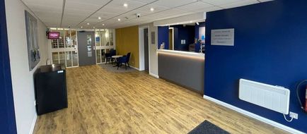Days Inn Sedgemoor Lobby