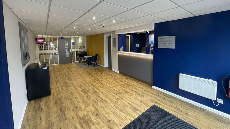Days Inn Sedgemoor Lobby