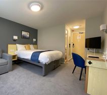 Days Inn Sedgemoor Room