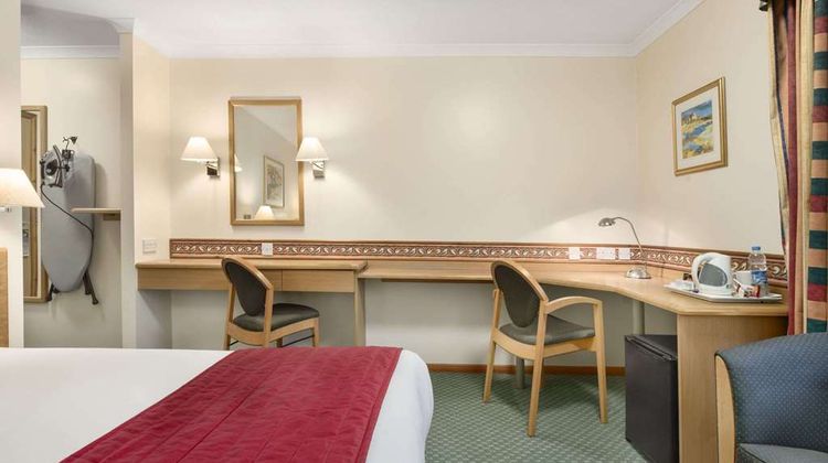 Days Inn Donington A50 Room